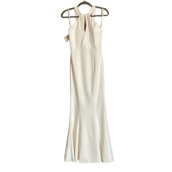 NWT Fame and Partners Ivory White wedding Gown Size 4 - Picture 1 of 10